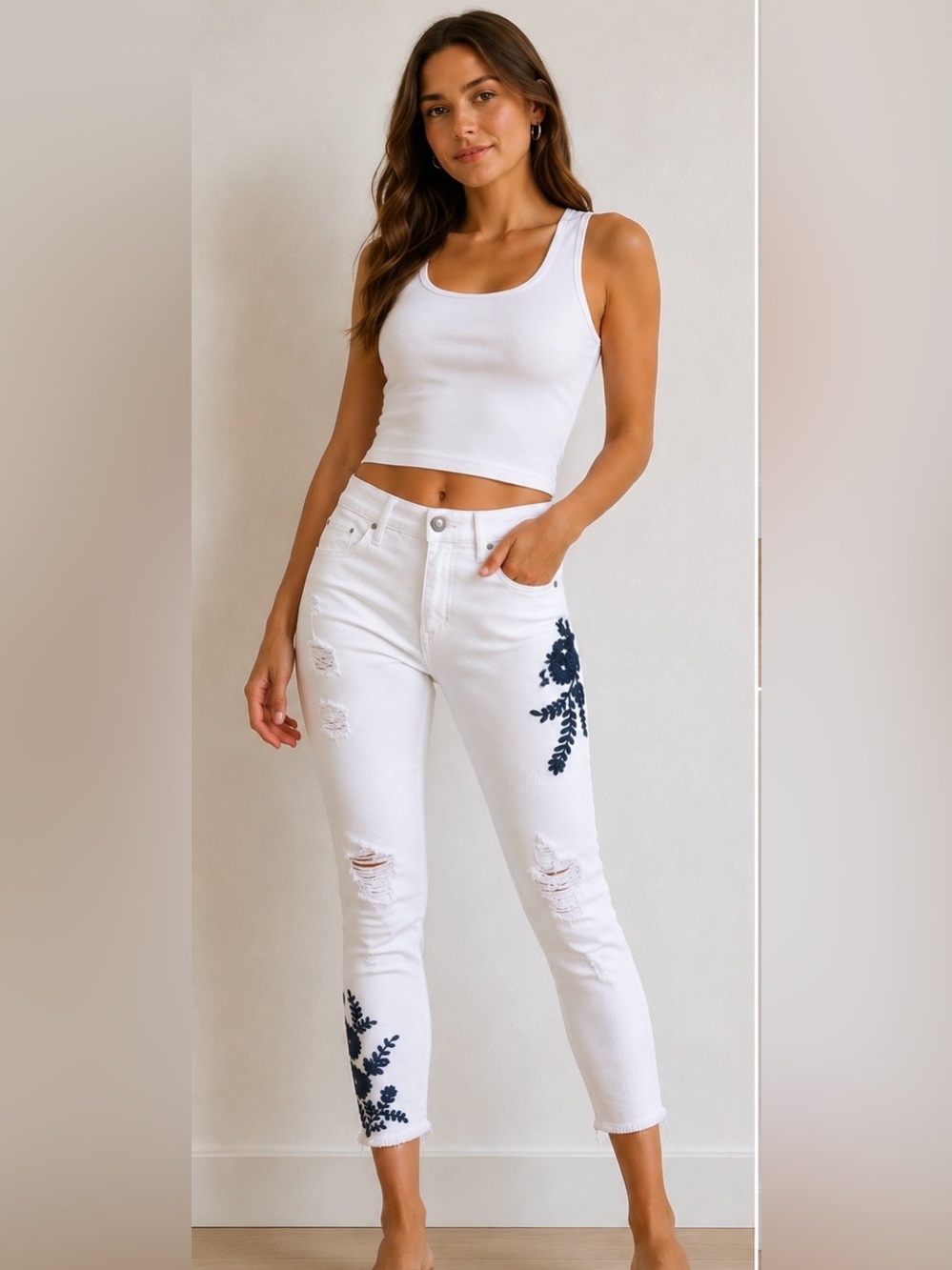 Abercrombie & Fitch Harper Low Rise Cropped Jeans Embroidered White Sz 26